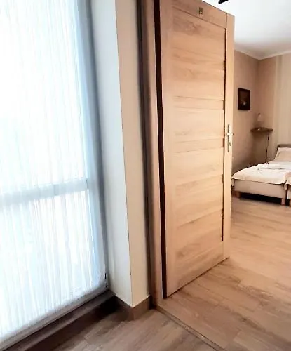 Puszek * أوستكا